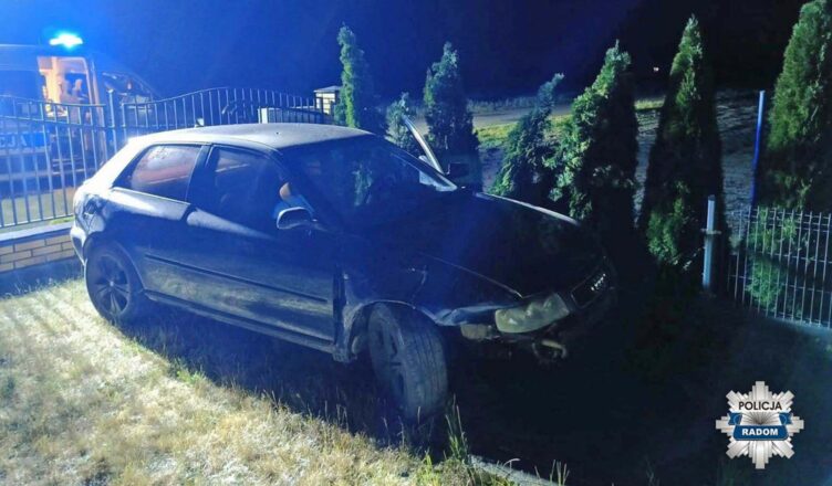 Nieodpowiedzialni kierowcy. Jeden po alkoholu przewoził dzieci, drugi wjechał w ogrodzenie.