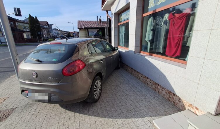 Na zielonej strzałce pojechał prosto. Doprowadził do zdarzenia drogowego.