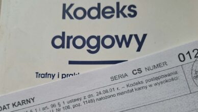 Stracił prawo jazdy gdy przywiózł do komendy znajomego