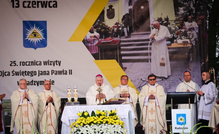 Obchody 25. rocznicy wizyty Ojca Świętego Jana Pawła II w Radzyminie