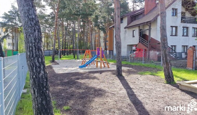 Marki - budowa i modernizacja placów zabaw