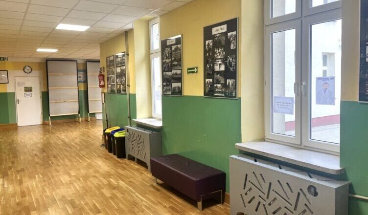 Zielonka - wakacyjne remonty w szkołach i przedszkolach