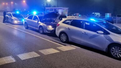 Próbowali ukraść lexusa, wpadli w ręce policjantów