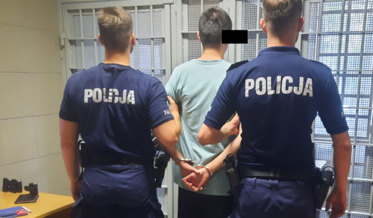 Ujęty przez mieszkańców na cmentarzu