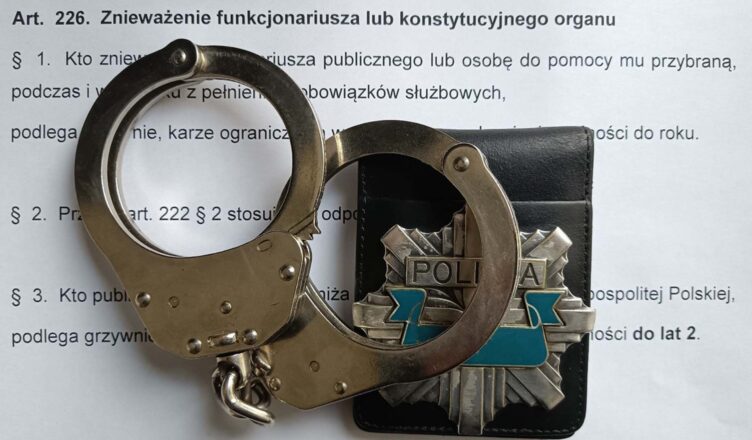 Pijany 49-latek zatrzymany dzięki obywatelskiemu ujęciu go przez kobietę