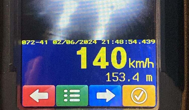 Prawie trzykrotnie przekroczył dopuszczalną prędkość. Stracił prawo jazdy i 5000 zł, zyskał 15 pkt. karnych.