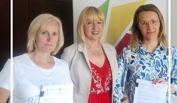 Ząbki - Umowa do projektu "Nowoczesna szkoła" podpisana!