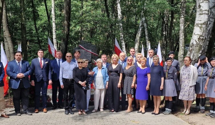 Marki - Uczczono pamięć ofiar rozstrzelanych na Kruczku