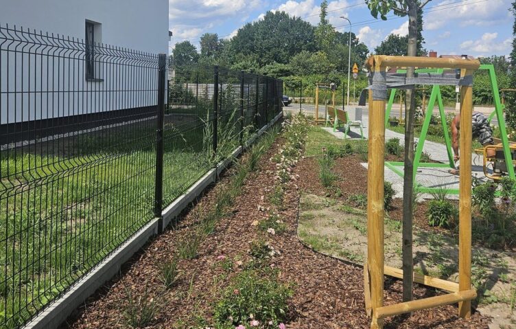 Ząbki - Skwer przy ul. Skowronka odebrany i gotowy do użytkowania