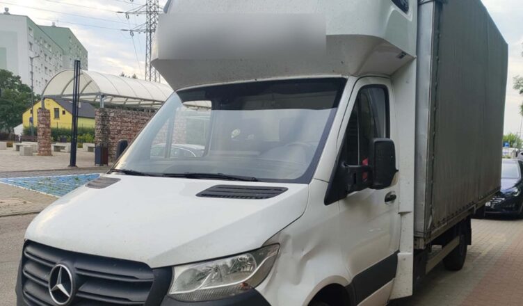 Policjanci odzyskali cztery mercedesy pochodzące z przestępstwa