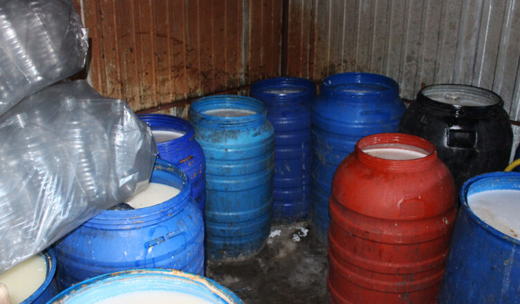 Policjanci i funkcjonariusze KAS zlikwidowali 2 bimbrownie