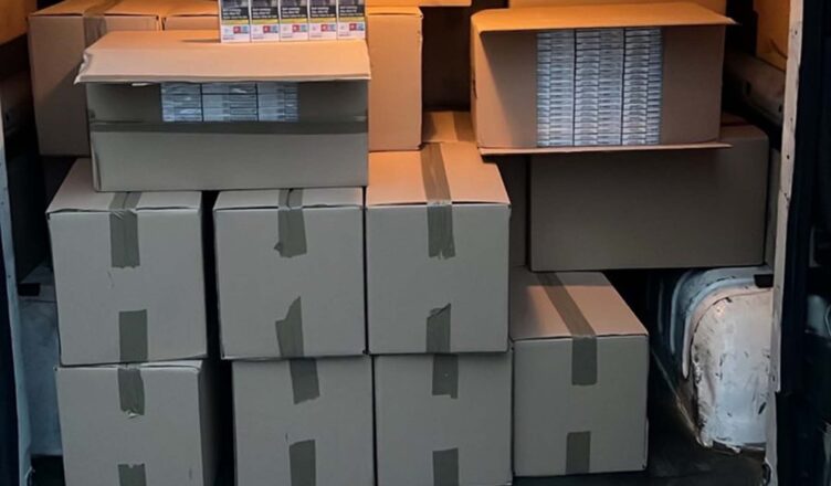 Przewoził w busie kontrabandę wartą ponad 760 tys. zł