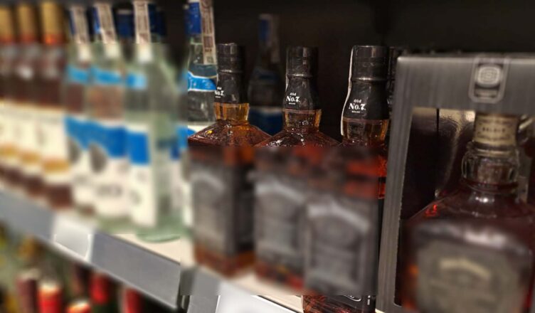 Amator drogich trunków trafił w ręce policjantów