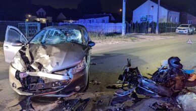 Zderzenie motocykla i samochodu osobowego