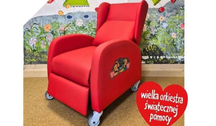 Nowe fotele na Oddziale Pediatrycznym w Wołominie dzięki WOŚP