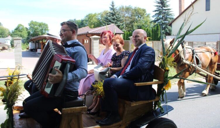 Dożynki Gminne w Jadowie: święto plonów i tradycji