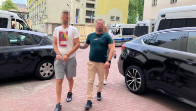 Sprzedawali nie swoje samochody - 7 osób zatrzymanych