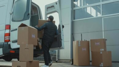 Za 50 paczek papierosów może "posiedzieć" nawet 5 lat - 37-latek ukradł towar, który miał dostarczyć.