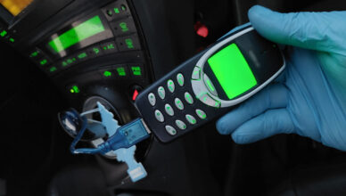 Wpadł na gorącym uczynku jadąc dopiero co skradzioną toyotą [wideo]