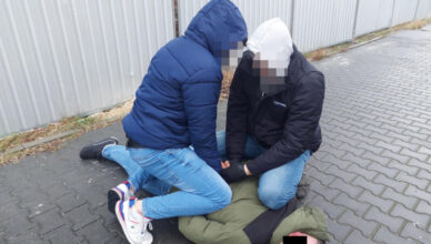 Poszukiwany usłyszał 11 zarzutów - przestępstwa popełnił w multirecydywie