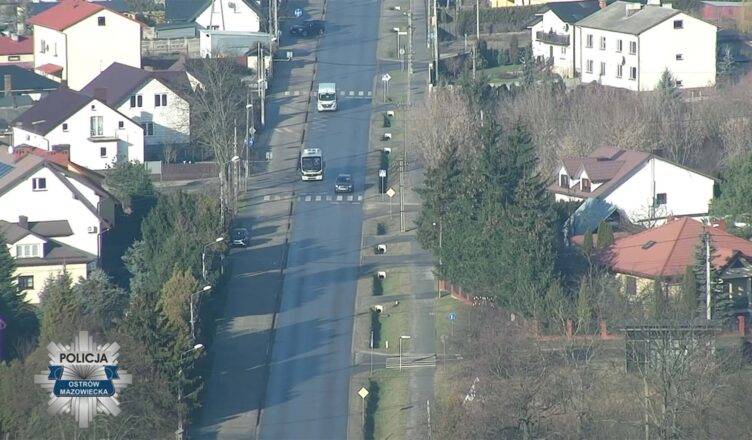 Niebezpieczne manewry kierowców zarejestrowane przez policyjnego drona