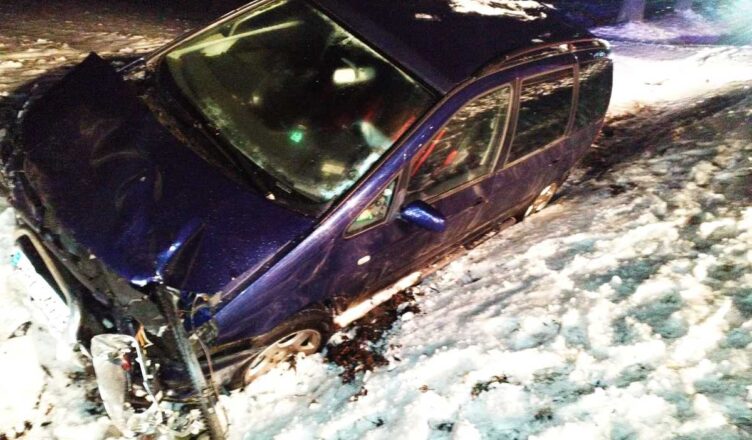 Zderzenie trzech pojazdów – sprawca pijany i bez prawa jazdy