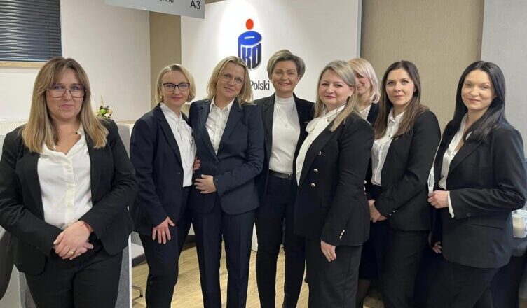 Nowa przestrzeń finansowa w Tłuszczu: PKO Bank Polski otwiera nowy oddział
