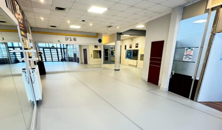 Modernizacja Radzymińskiego Ośrodka Kultury i Sportu – nowe standardy dla sportowców i artystów