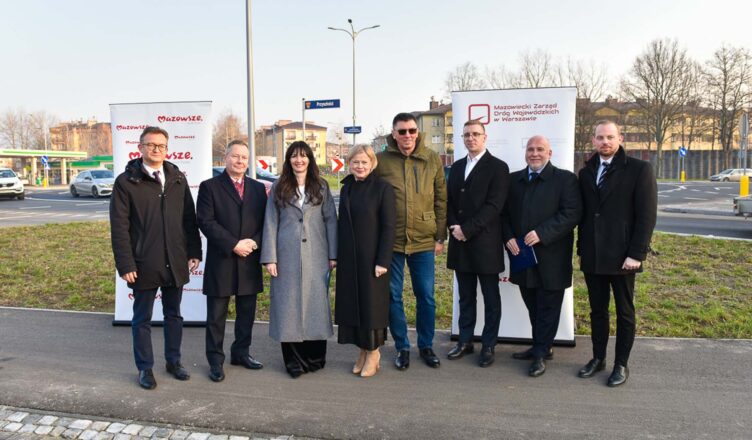 Rondo i skrzyżowanie w Pruszkowie już otwarte