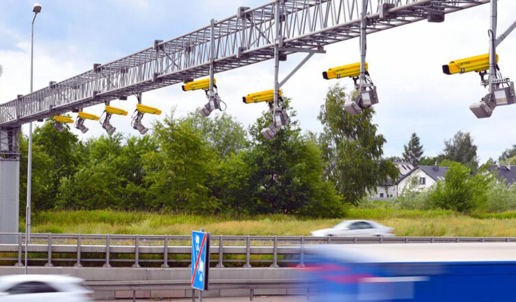 Nowe odcinkowe pomiary prędkości na Mazowszu. Na S8 między węzłem Zielonka a Wołomin.