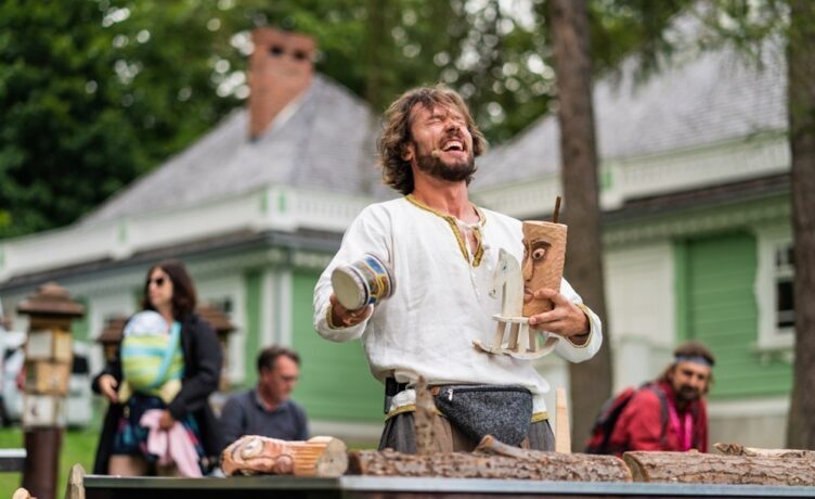 Marki - Teatr żywych lalek i magii w Strudze!
