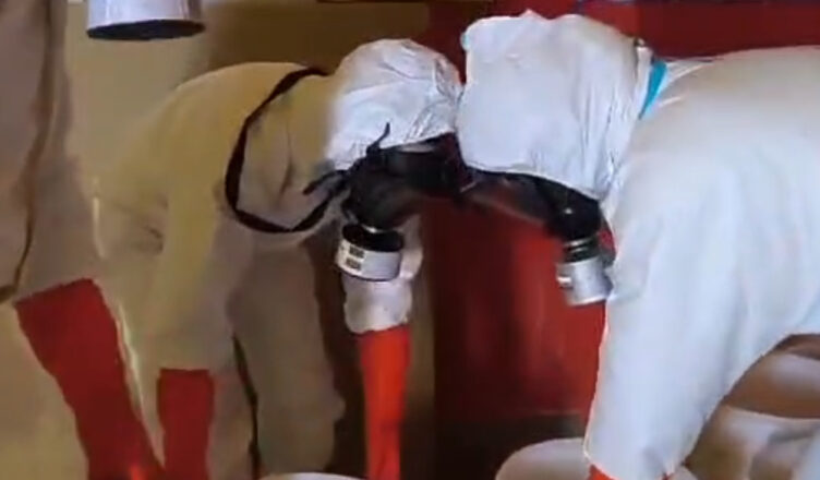 Zlikwidowana nielegalna linia produkcyjna środków farmaceutycznych, zabezpieczono ponad tonę różnych farmaceutyków