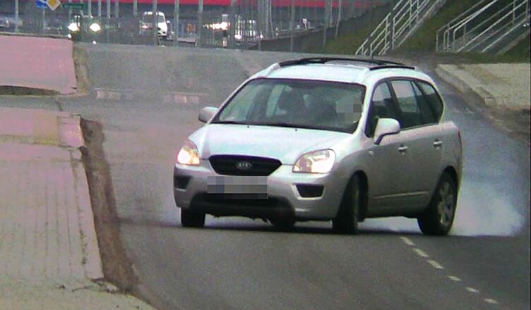 O krok od tragedii - chciała uniknąć mandatu