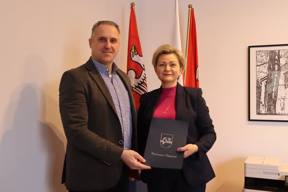 Nowa inwestycja drogowa w Jarzębiej Łące – umowa podpisana!