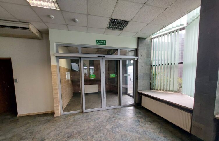 Nowoczesna poradnia psychologiczno-pedagogiczna w Ząbkach – inwestycja zakończona