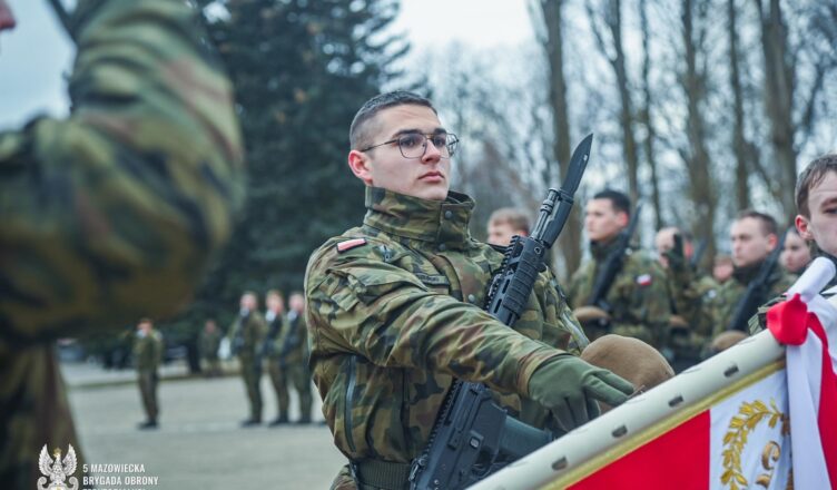 Przysięgą wojskową zakończyli „FERIE Z WOT”