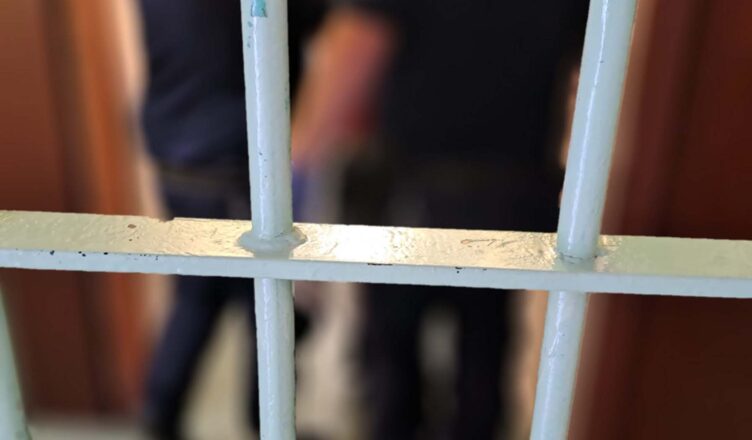 Usłyszał siedemnaście zarzutów kradzieży