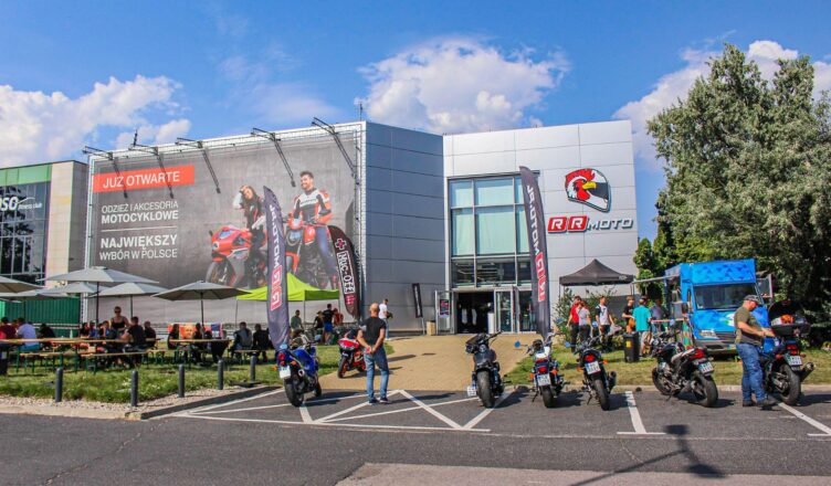 Odkryj RRmoto - największy sklep motocyklowy w Warszawie
