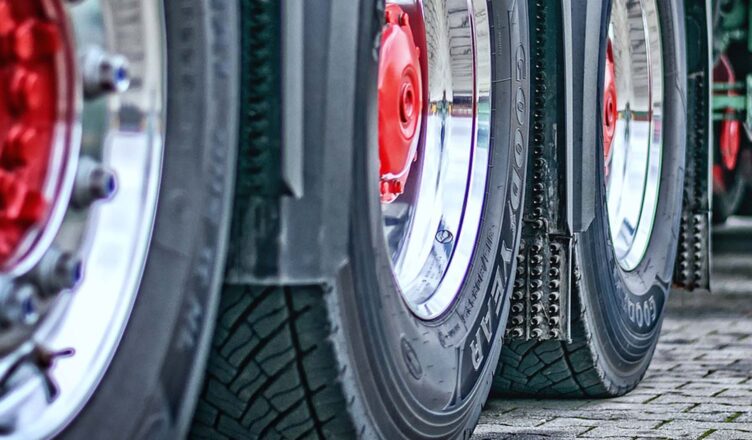 Nielegalny transport odpadów zatrzymany w Markach