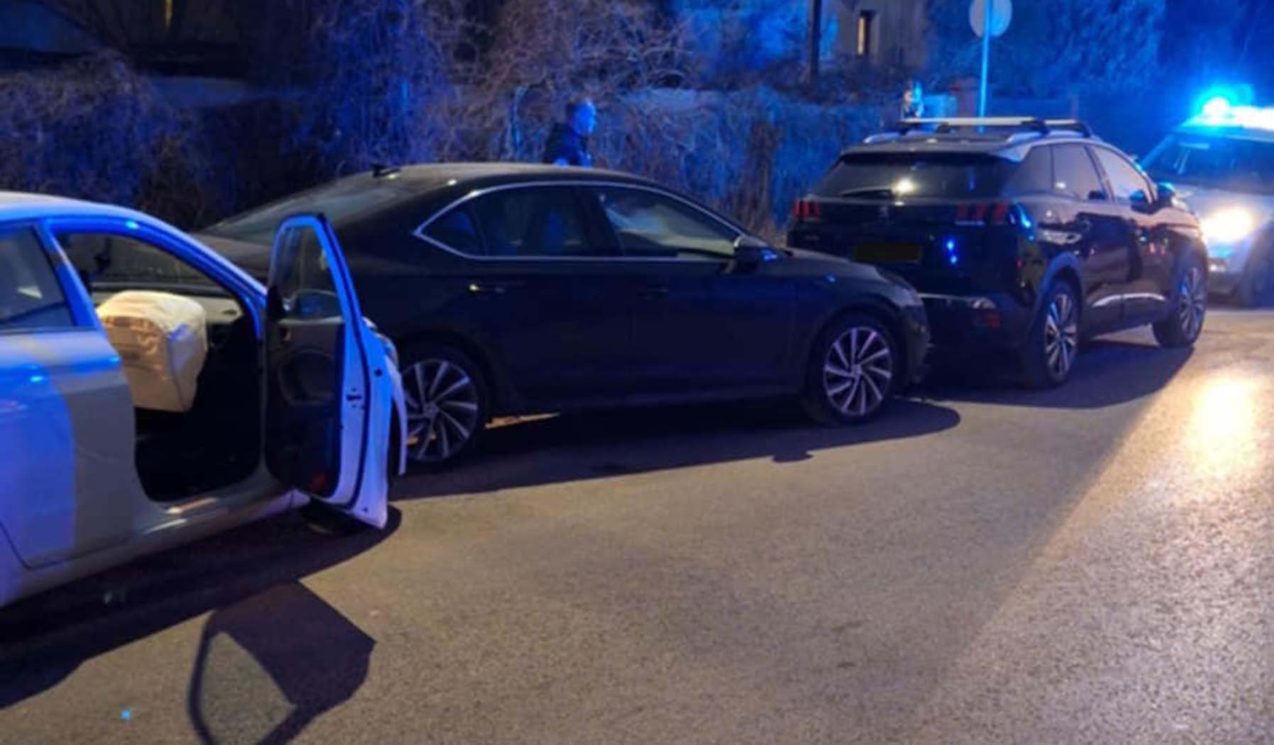 Groźny wypadek na ulicy Piotra Skargi w Ząbkach – trzy pojazdy zderzyły się na ruchliwej ulicy