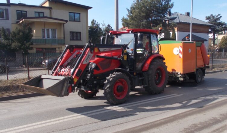 Na ulice Miasta Ząbki wyjechała zamiatarka