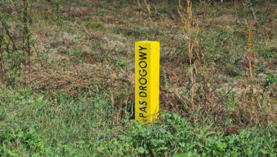 Ochrona znaków i słupków wyznaczających pas drogowy