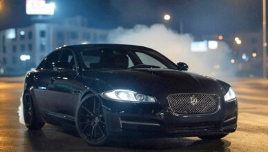 Chciał pokazać synowi jak się driftuje na ulicy. Teraz odpowie przed sądem