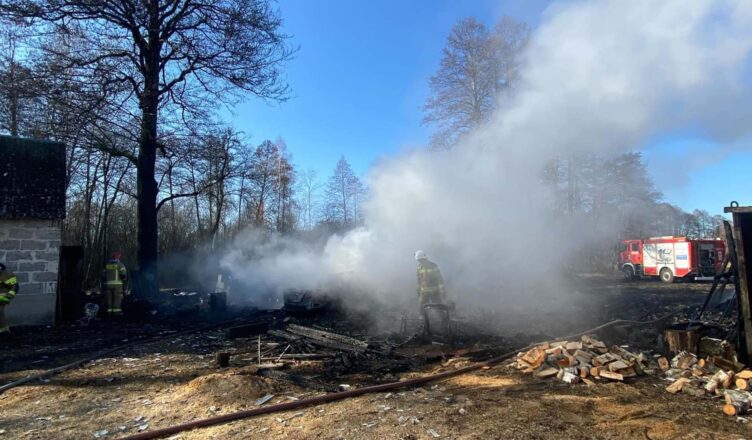 Wołomińscy strażacy w akcji – intensywna doba pełna wyzwań