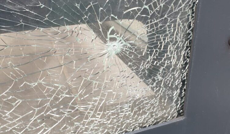 Marki wypowiadają wojnę wandalom: koniec pobłażania dla niszczenia mienia publicznego