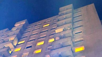 Pożar w Markach – skuteczna interwencja zapobiegła rozprzestrzenieniu się ognia