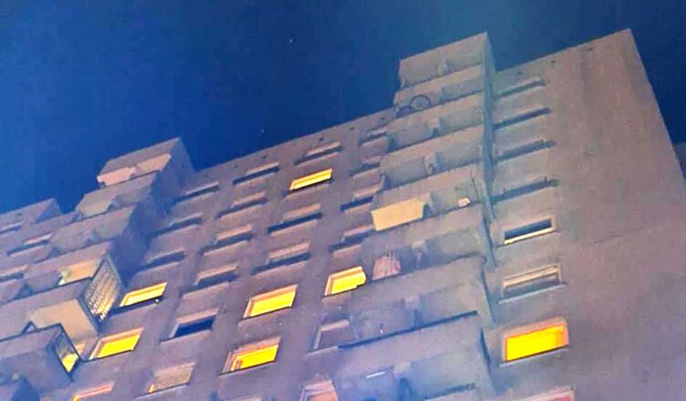 Pożar w Markach – skuteczna interwencja zapobiegła rozprzestrzenieniu się ognia