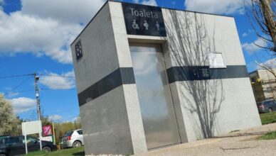 Marki - remont toalety w Parku Wolontariuszy