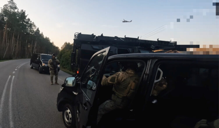 Pięć osób zatrzymanych za handel narkotykami