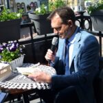 Światowy Dzień Książki i Praw Autorskich – Czytanie na balkonie w Wołominie